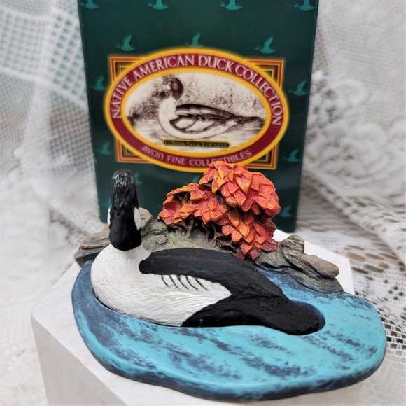Native American Duck Collection Avon 1989 Common Goldeneye - Picture 3 of 8